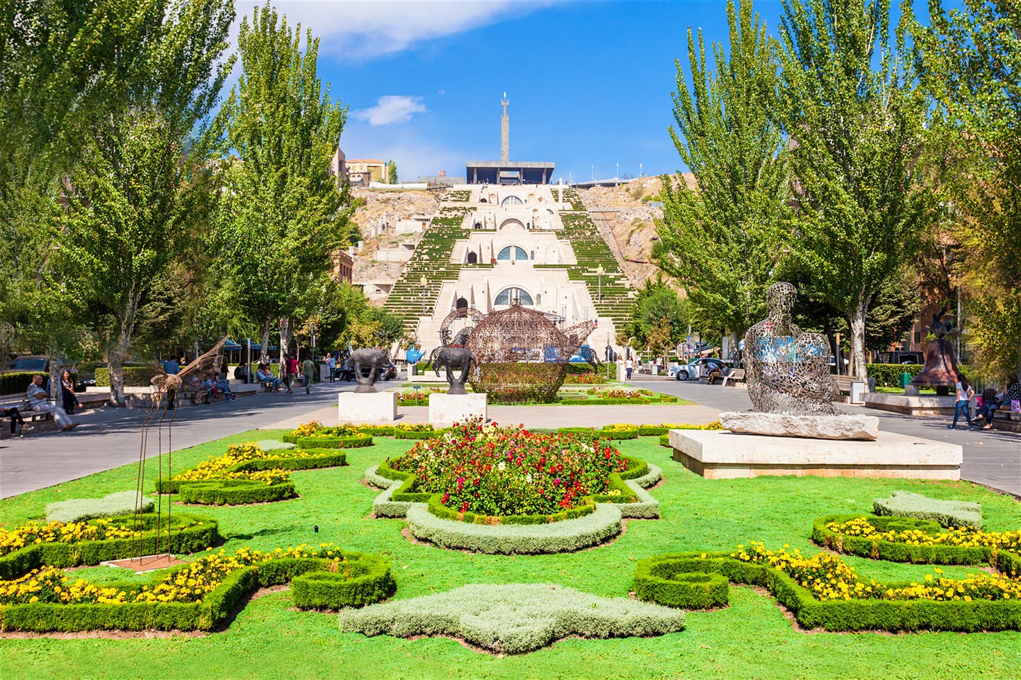 Cascade Complex in Yerevan